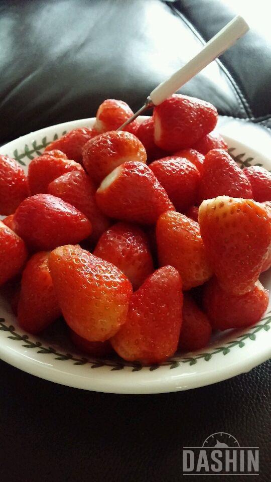 아침 딸기
