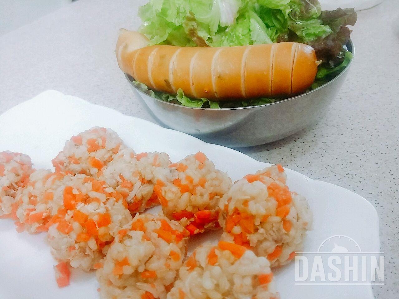 [총 314kcal] 현미 주먹밥과 닭가슴살 소세지&야채