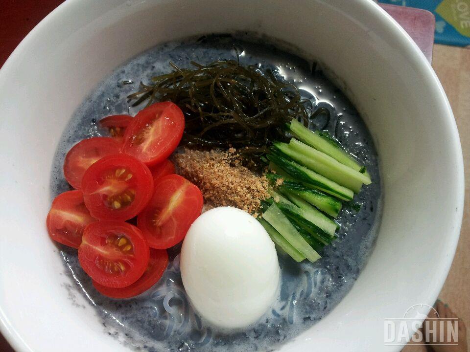 아침~검은콩곤약꼬시래기 국수^^