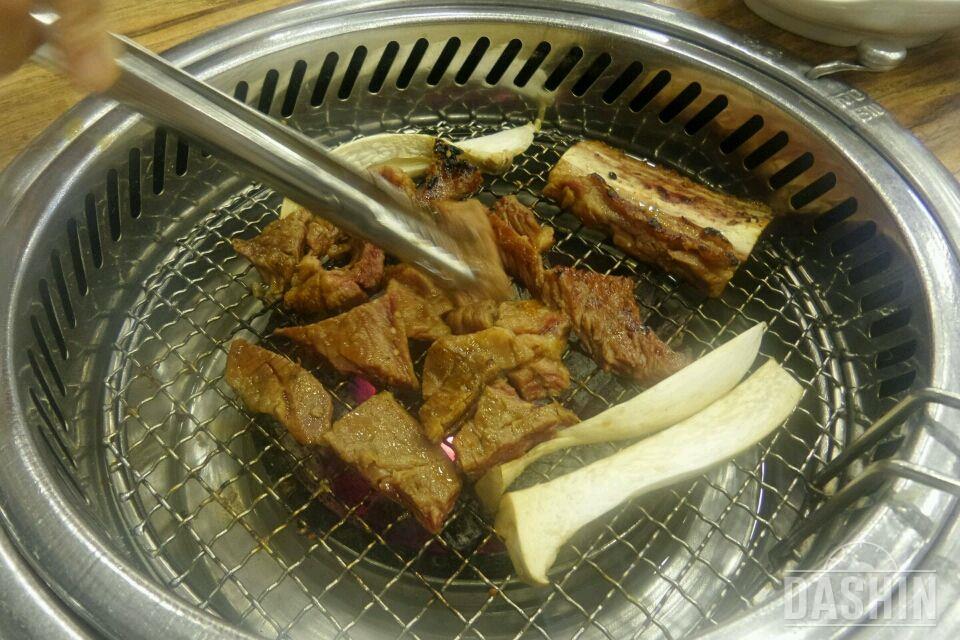 아......이론~~~어쩔수없이오늘저녁망했네요~^^ㅎㅎ