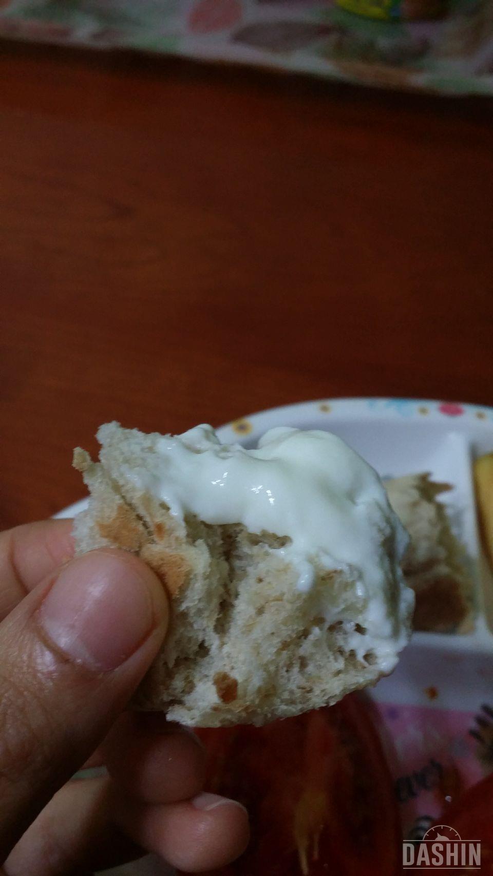 모닝빵도  맛있네요