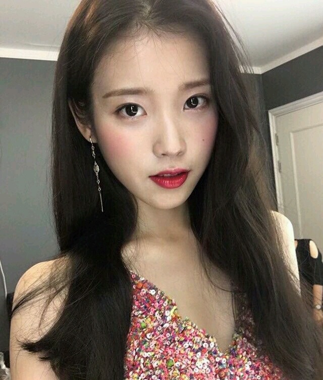 아이유 자극사진 -☆