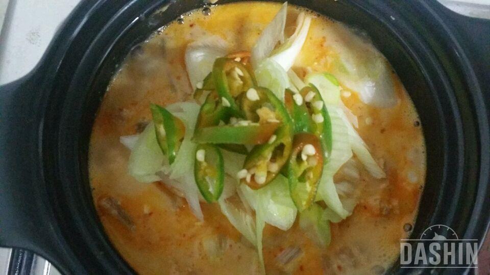 오늘 저녁은 고소한 콩비지찌개^^