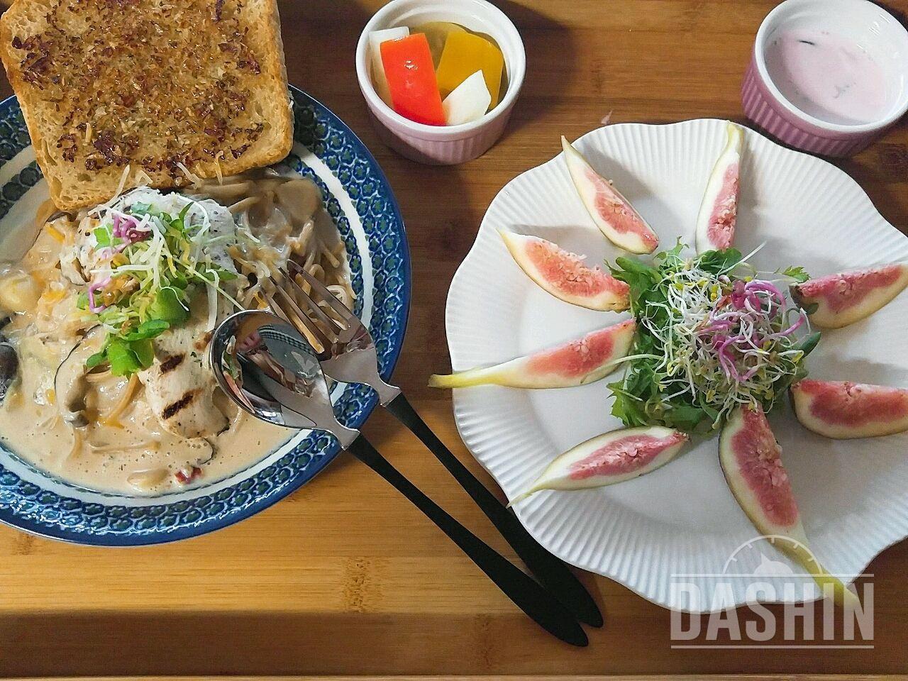 닭찌두유크림통밀파스타.