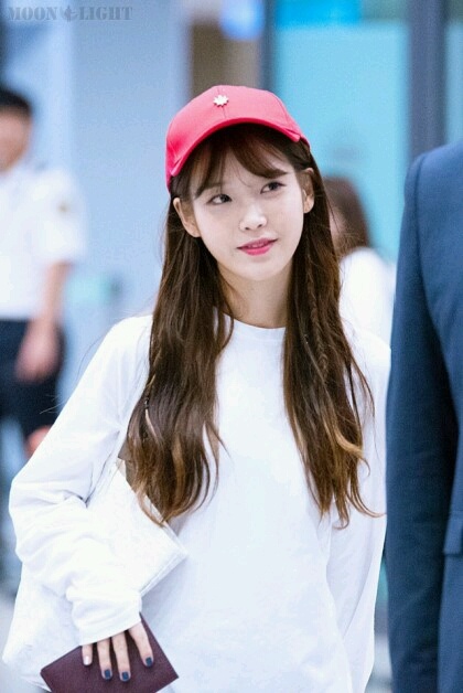 아이유..