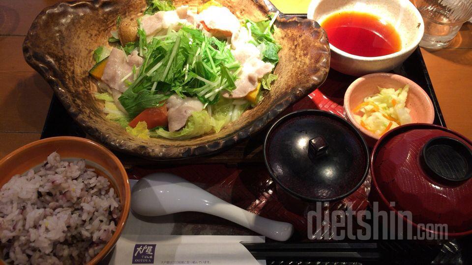 일본 유학생의 저녁~야채나베와 오곡밥