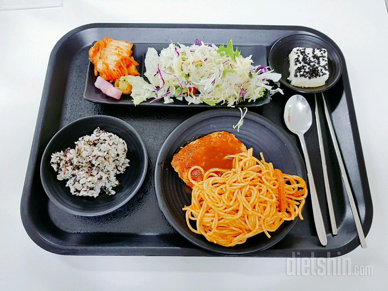 기숙사생의크리스마스점심밥
