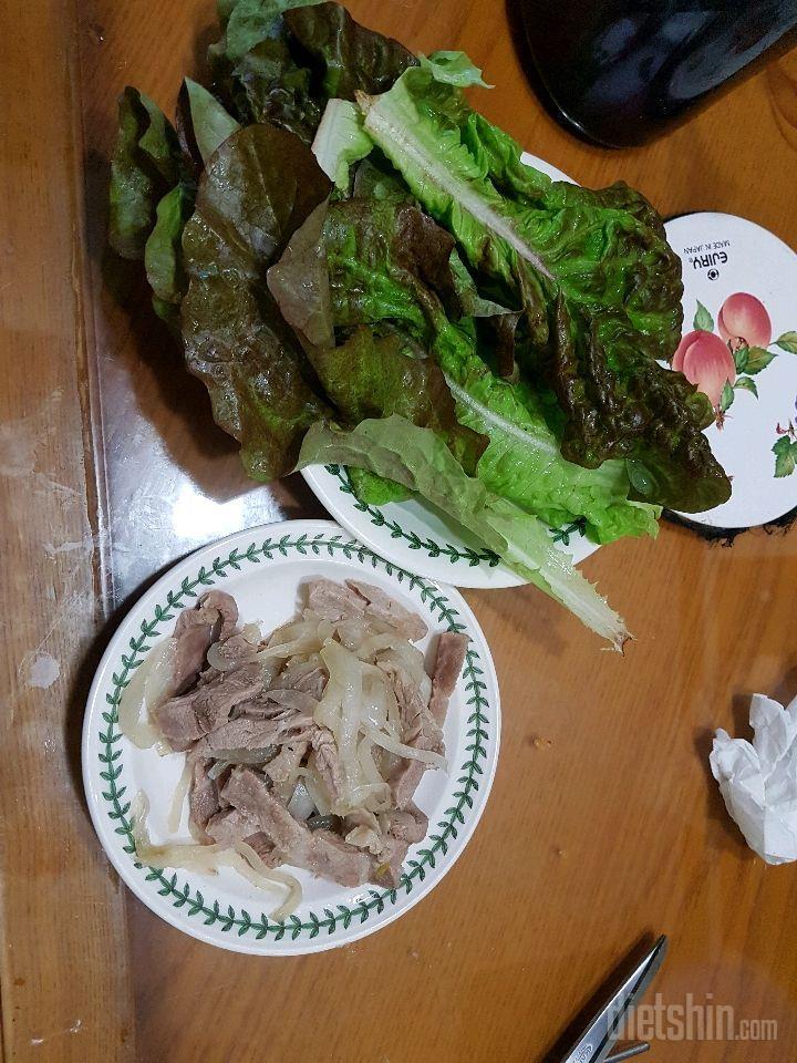 아침에 단백질 위주 식단입니다.^^