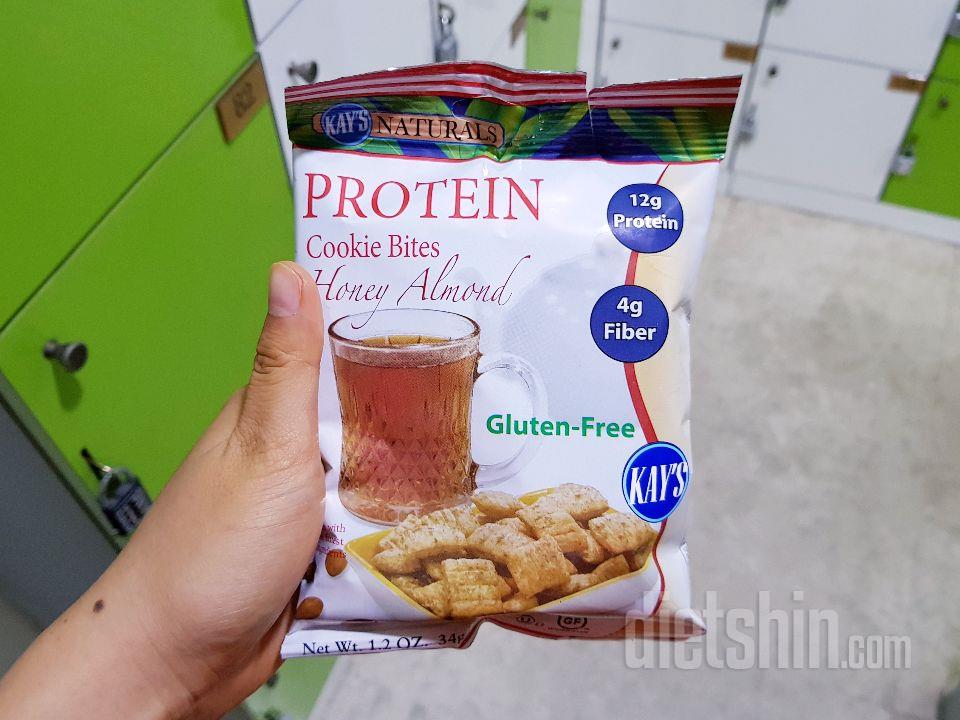운동 후 먹어본 단백질과자~