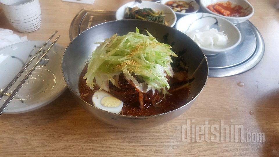 점심엔 칼로리낮은 메밀국수로