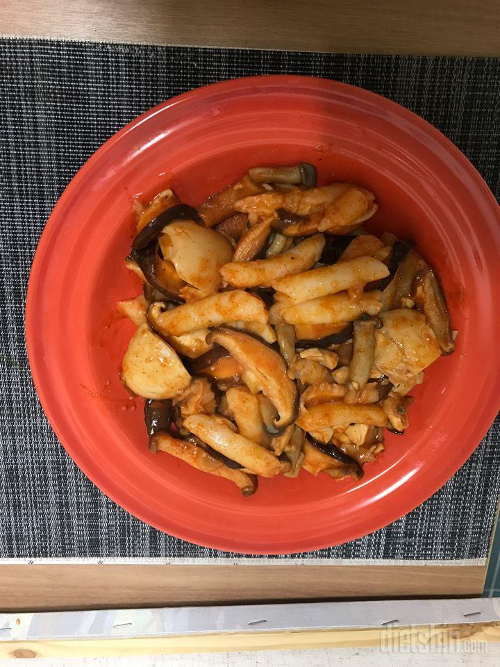 버섯 떡볶이 380칼로리