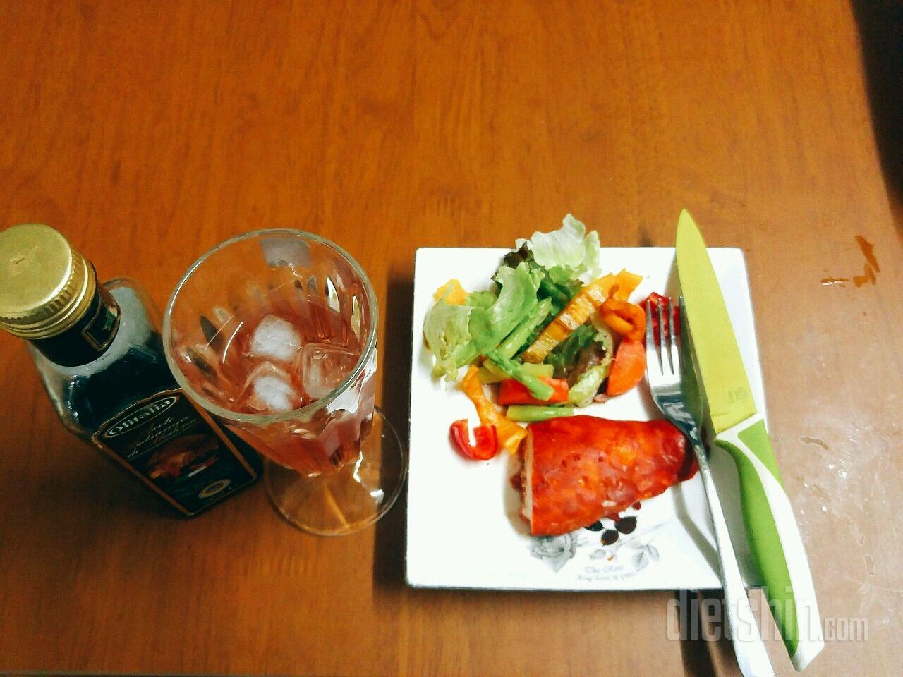 점심! 탄두리닭가슴살샐러드&발사믹식초&홍초