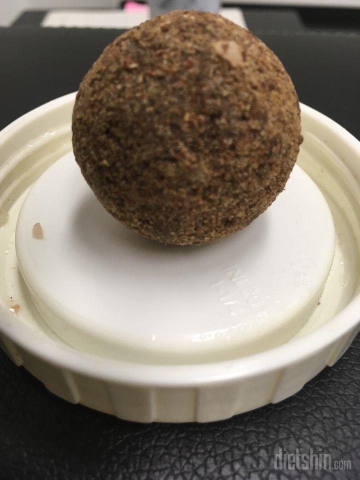 Protein ball