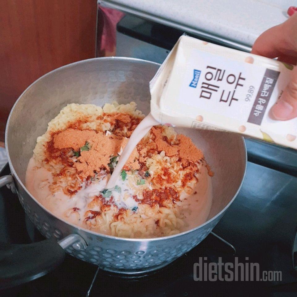 🍲 붓기 걱정 없는 매일두유 라면 🍴