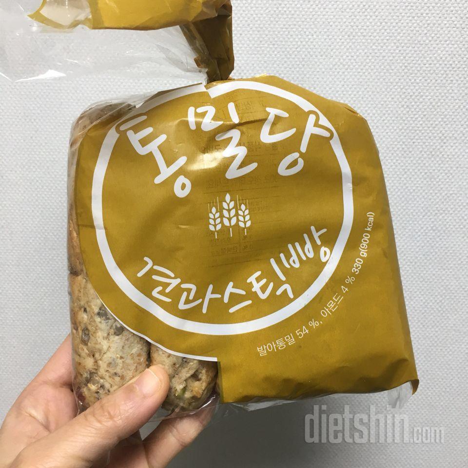 통밀견과스틱 콕콕 박힌 견과류 실화?!