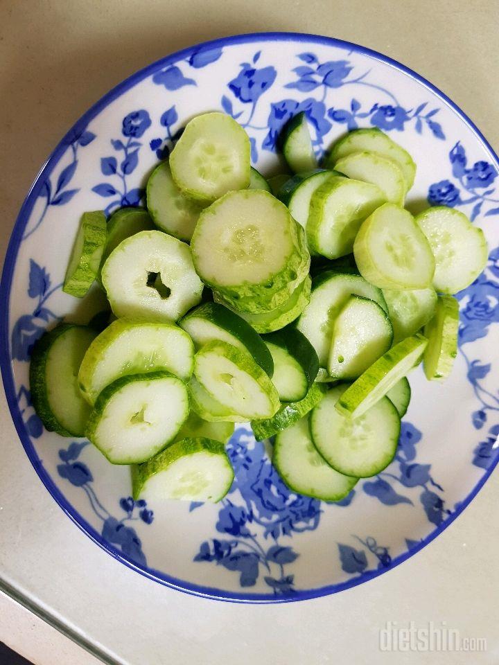 자제하려는데 자꾸 땡기네요 ㅎㅎ