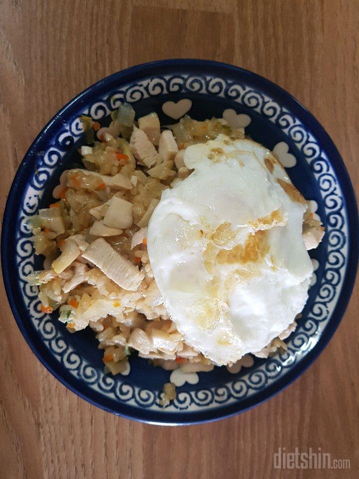 저에게 맛있는 밥을 주세요