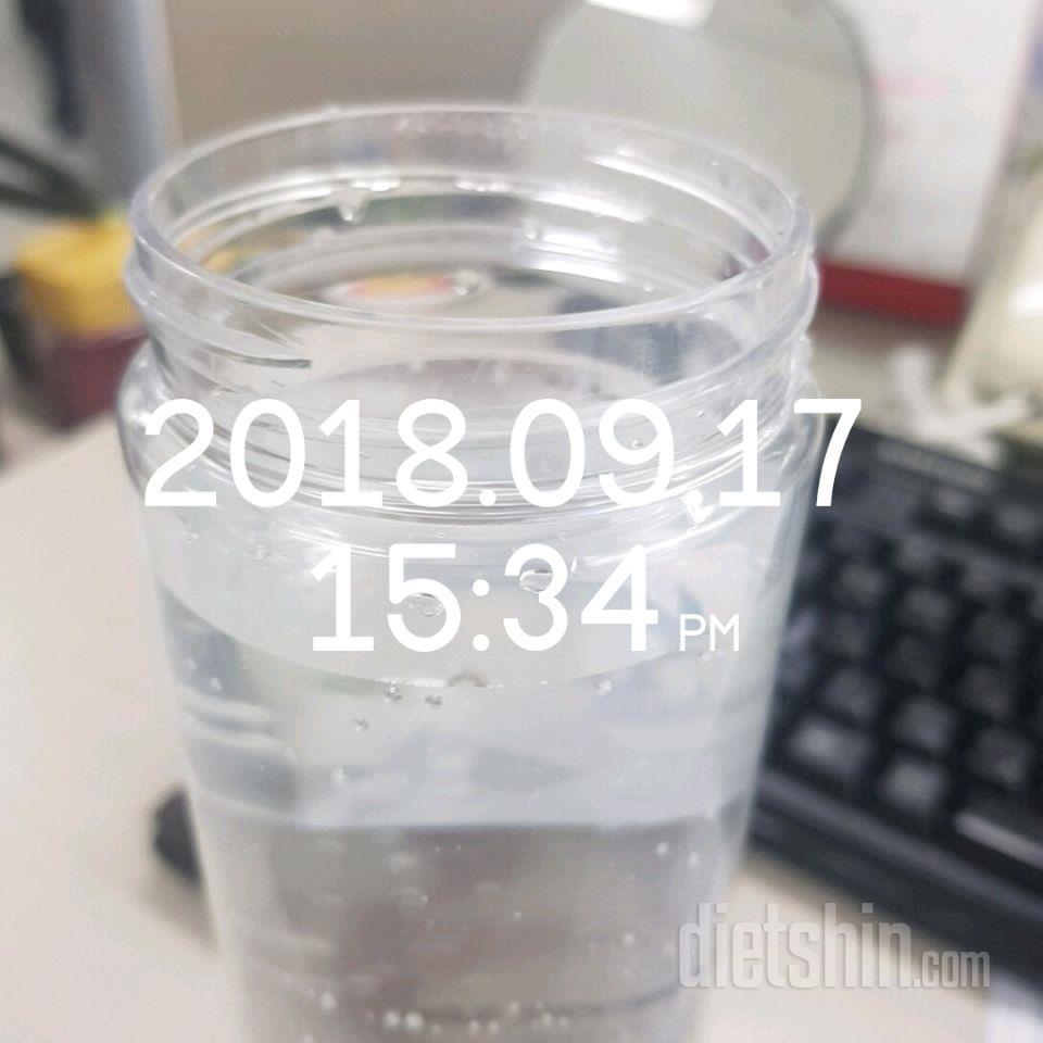 30일 하루 2L 물마시기 1일차 성공!