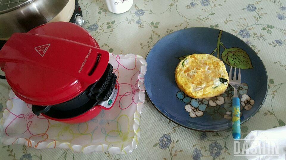 브런치메이커로 만든 계란 닭가슴 시금치 버섯찜 맛나요