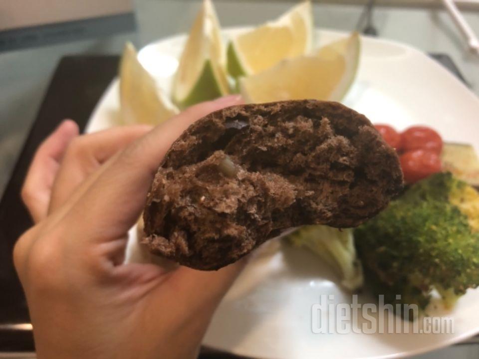 통밀카카오빵 너무 맛있어요!!!