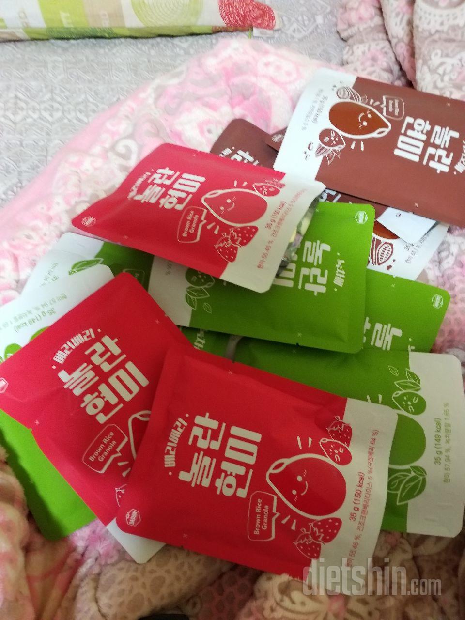 배송빠르고 간편간식으로 주문했어요
맛