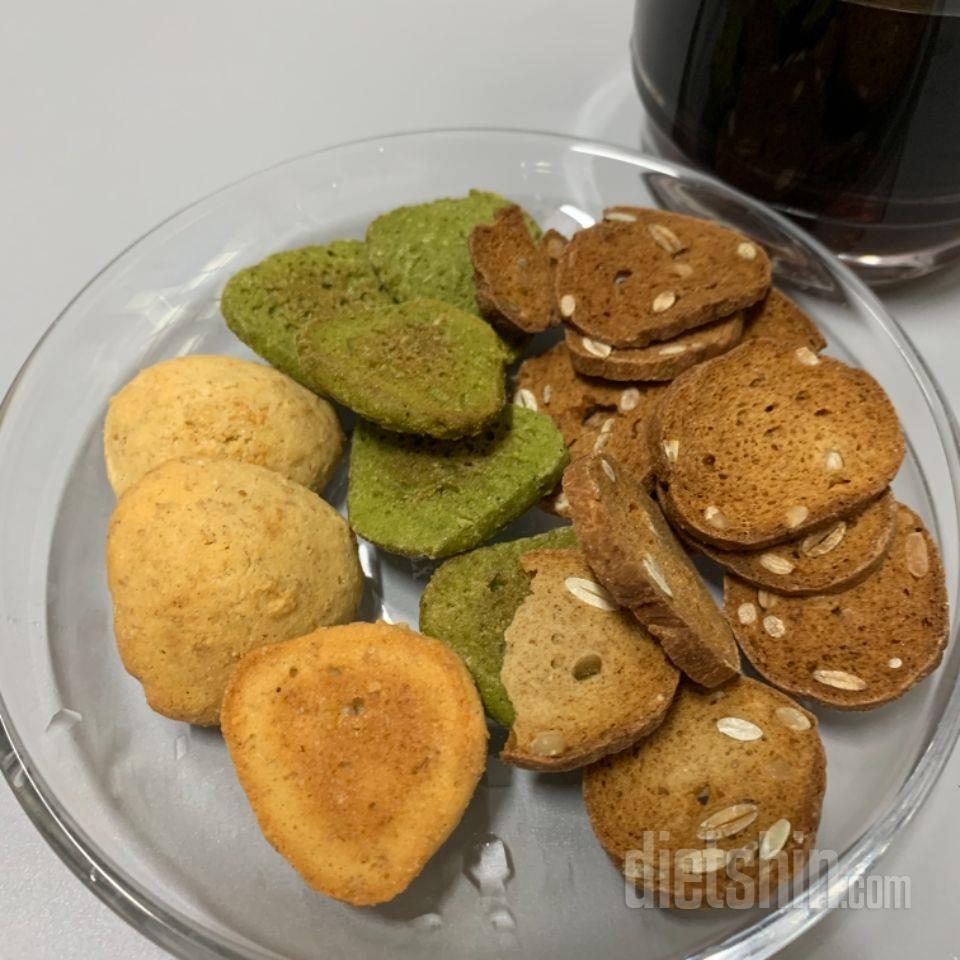 넛츠맛은 처음ㅈ먹어보는데 담백고소?