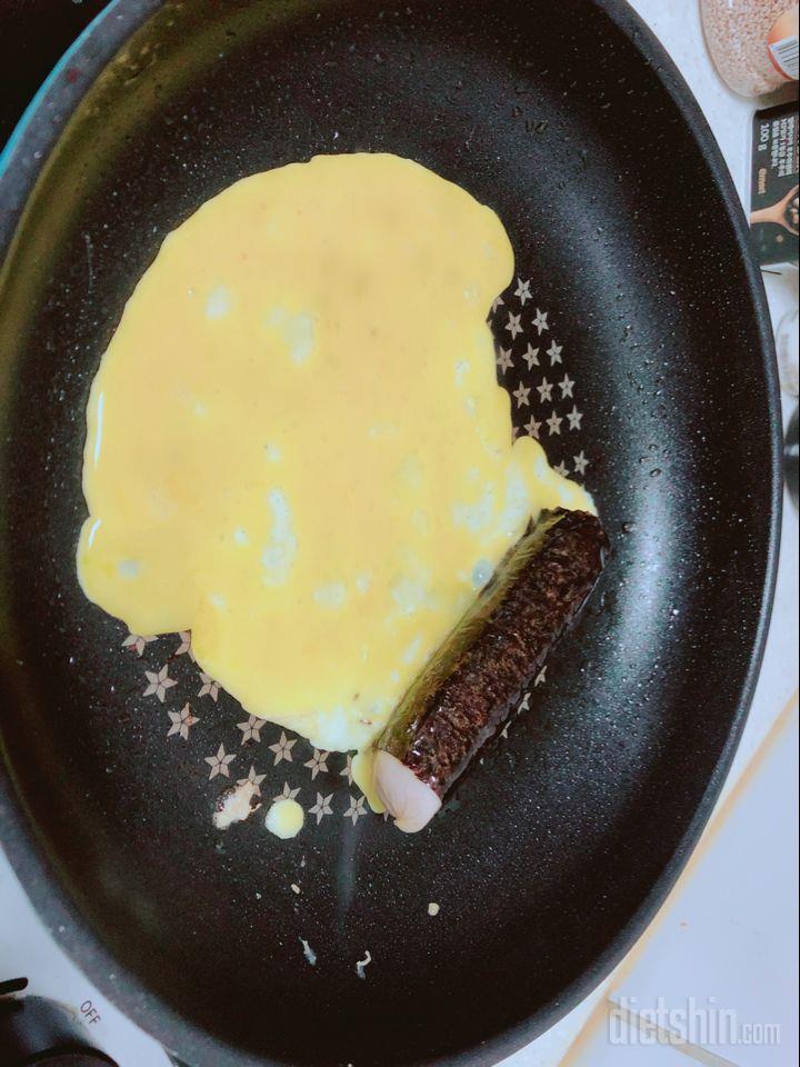 코어닭으로 소시지 김밥과 계란말이 만들기~!