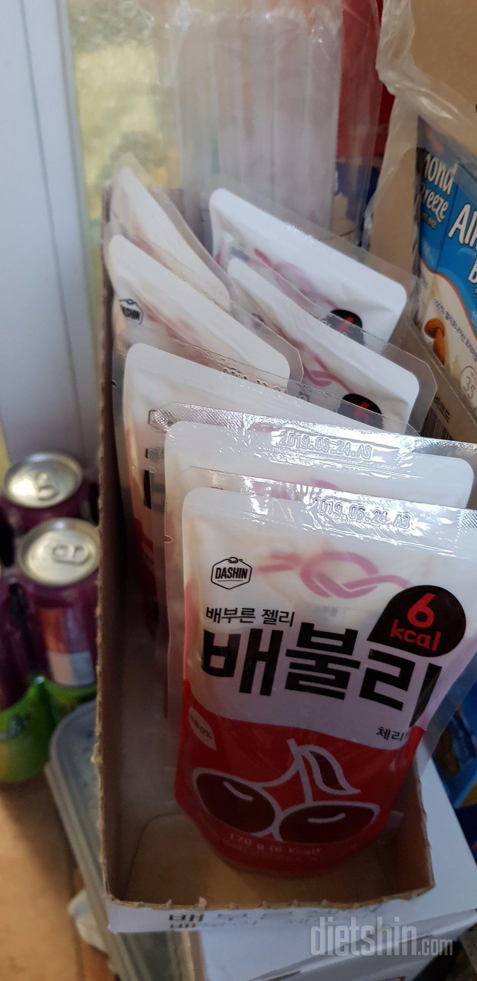 체리맛만 구매했는데.. 화장품맛 같으