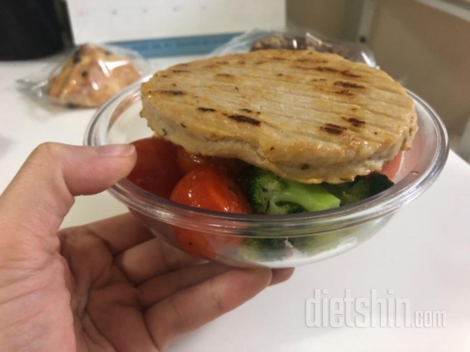 싸고 맛있어요!!! 운동후에 간단히