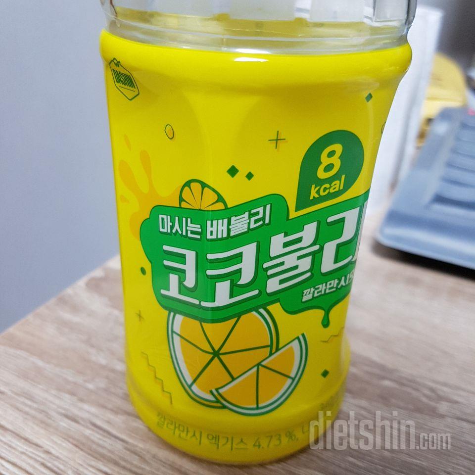 코코넛이 들어있어서 그런가 곤약젤리보