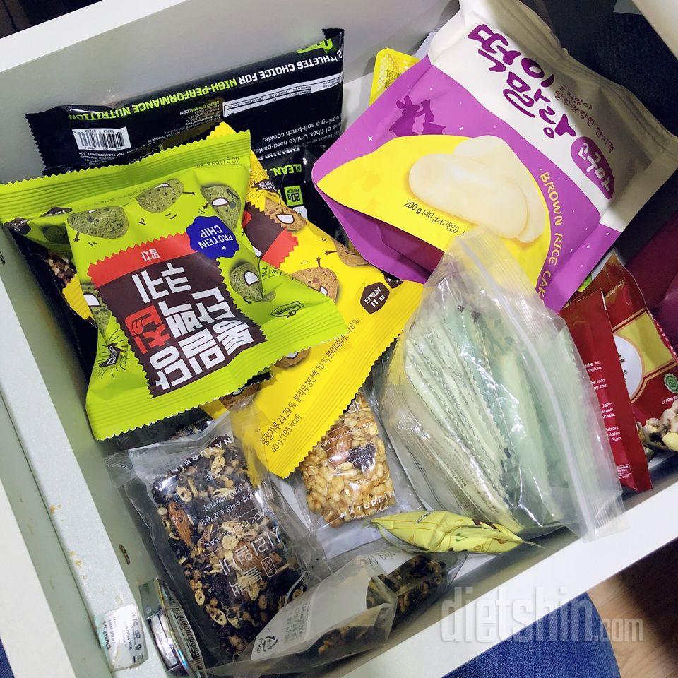 사무실 서랍속의 필수품입니다!!!
워