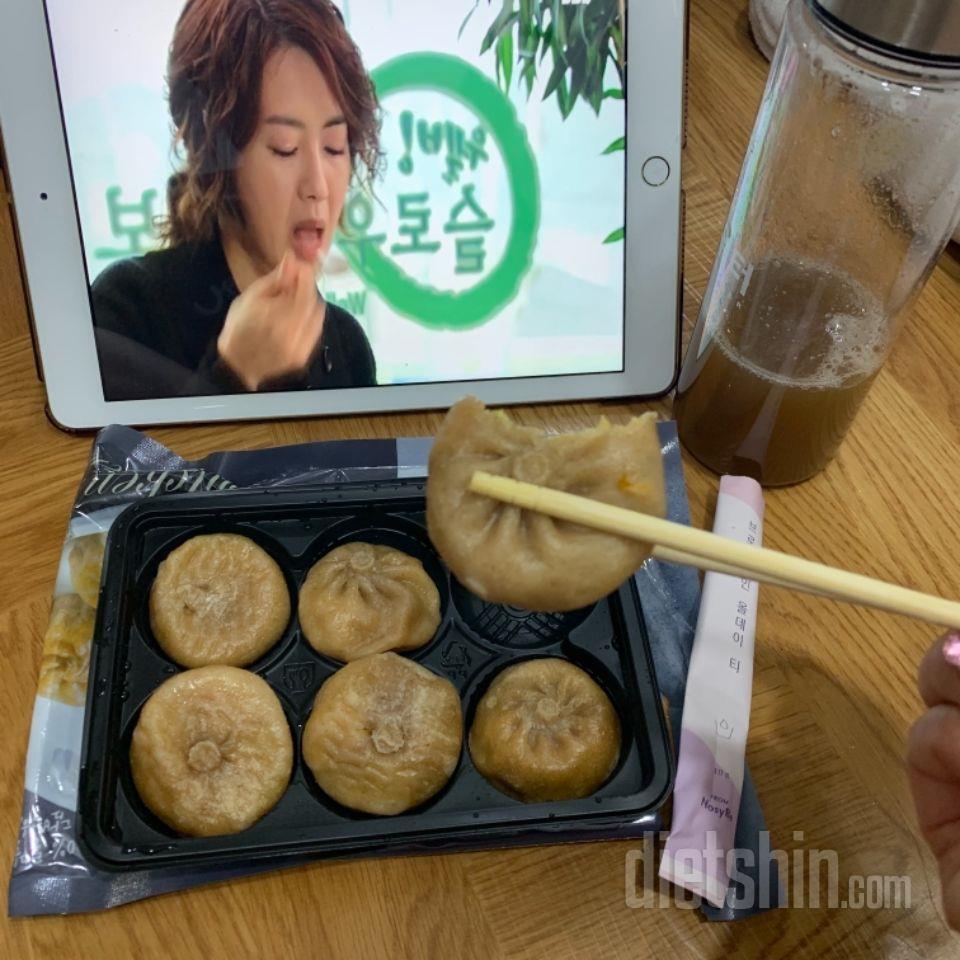 배송 빨리와서 좋았습니다
아직 다 못