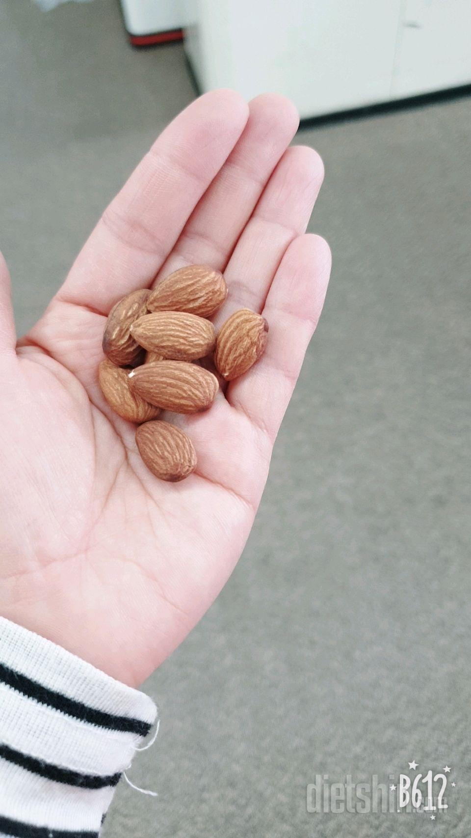 아몬드🥜