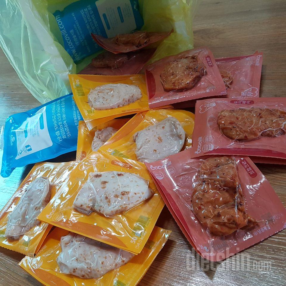 주문한 담날에 왔어요.
포장도 잘 돼