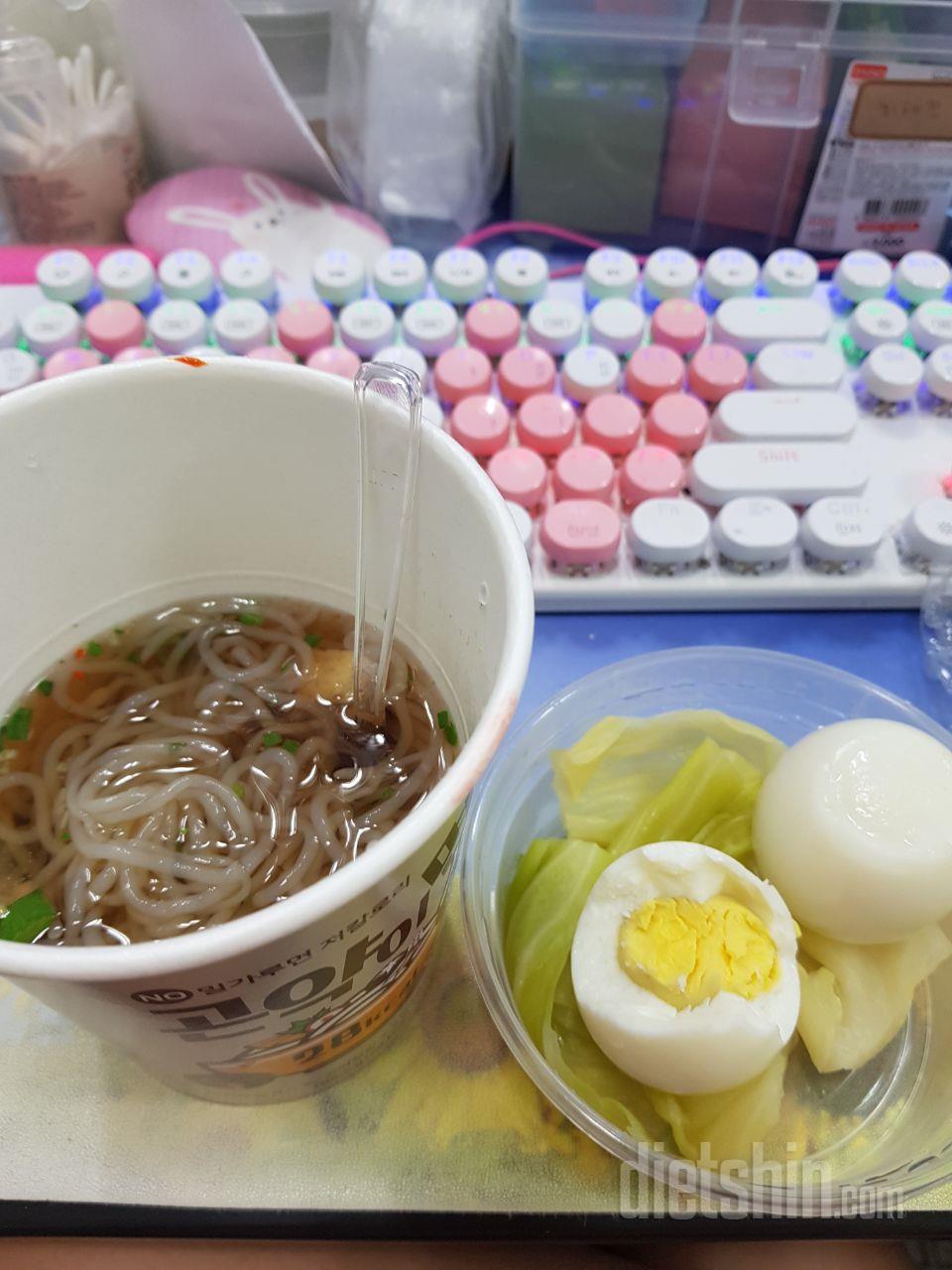 보리우동맛만먹었는데...와 곤약냄새.