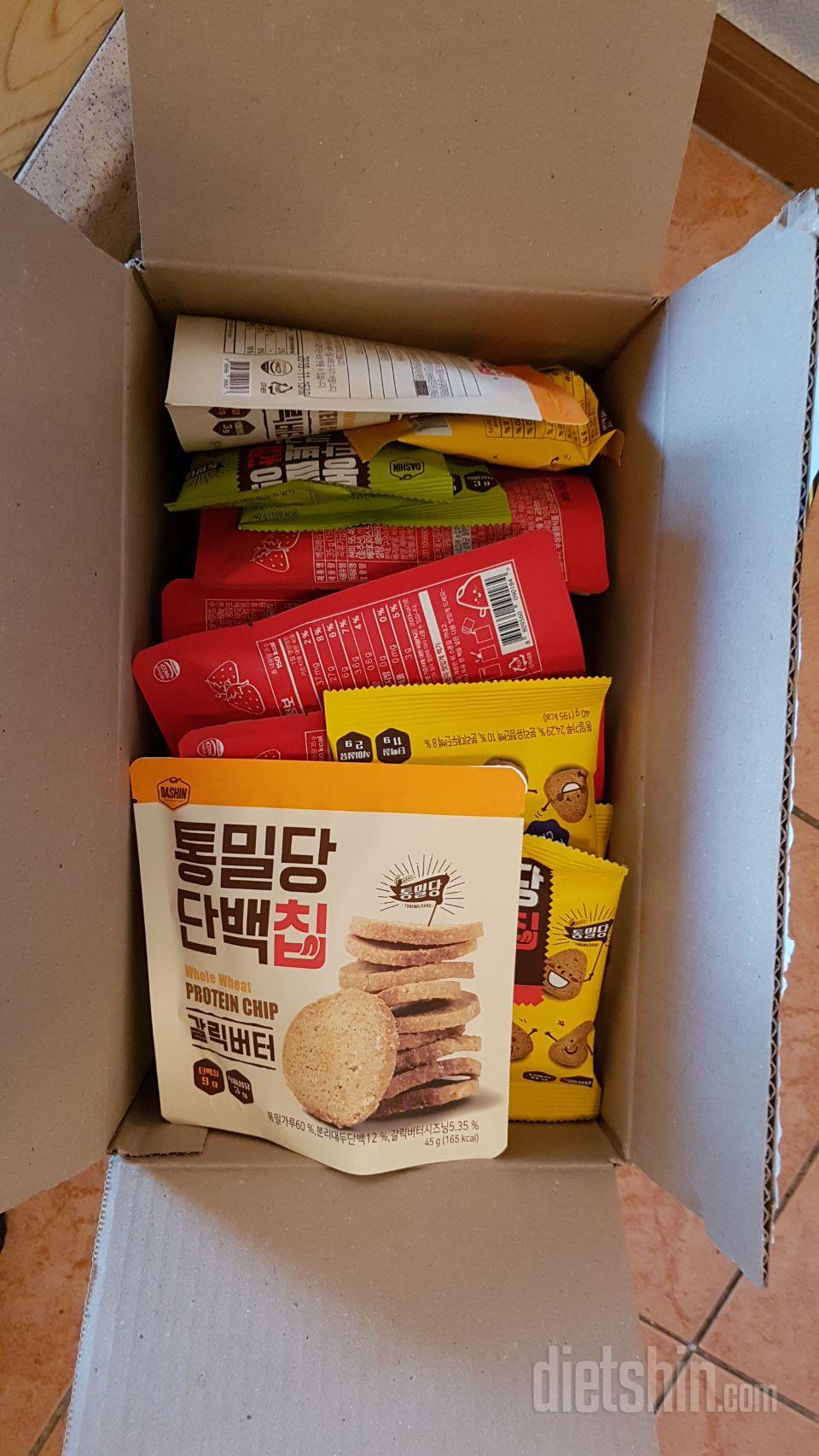 맛있어서 재구매합니다.
우유에 말아먹