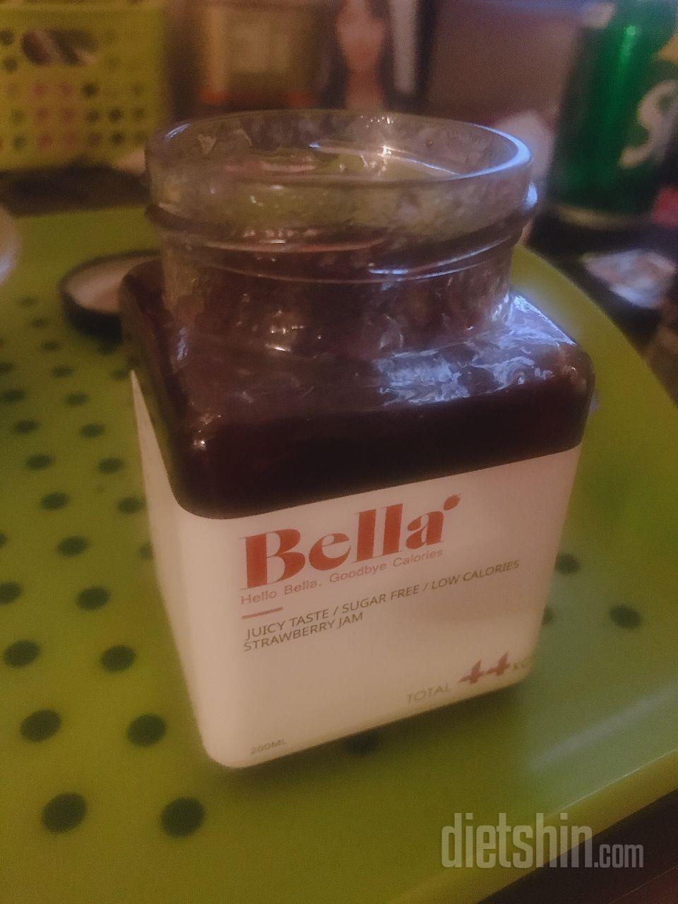 묽고 달아요
미주라 토스트에 발라먹으