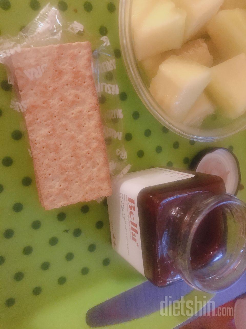 묽고 달아요
미주라 토스트에 발라먹으