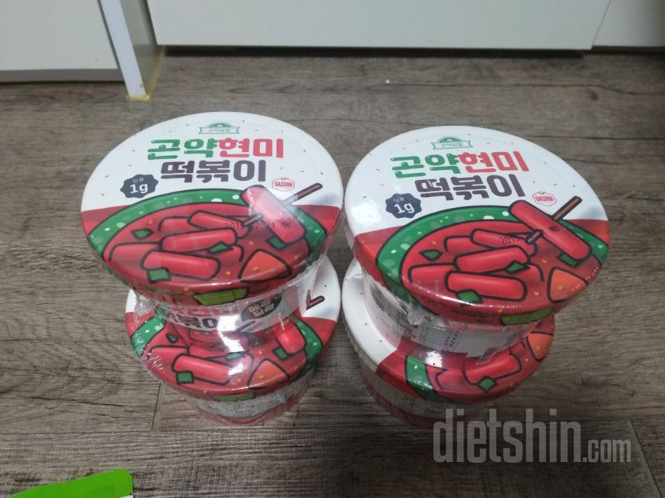 떡의 쫄깃한맛은 부족하지만
다욧 식품