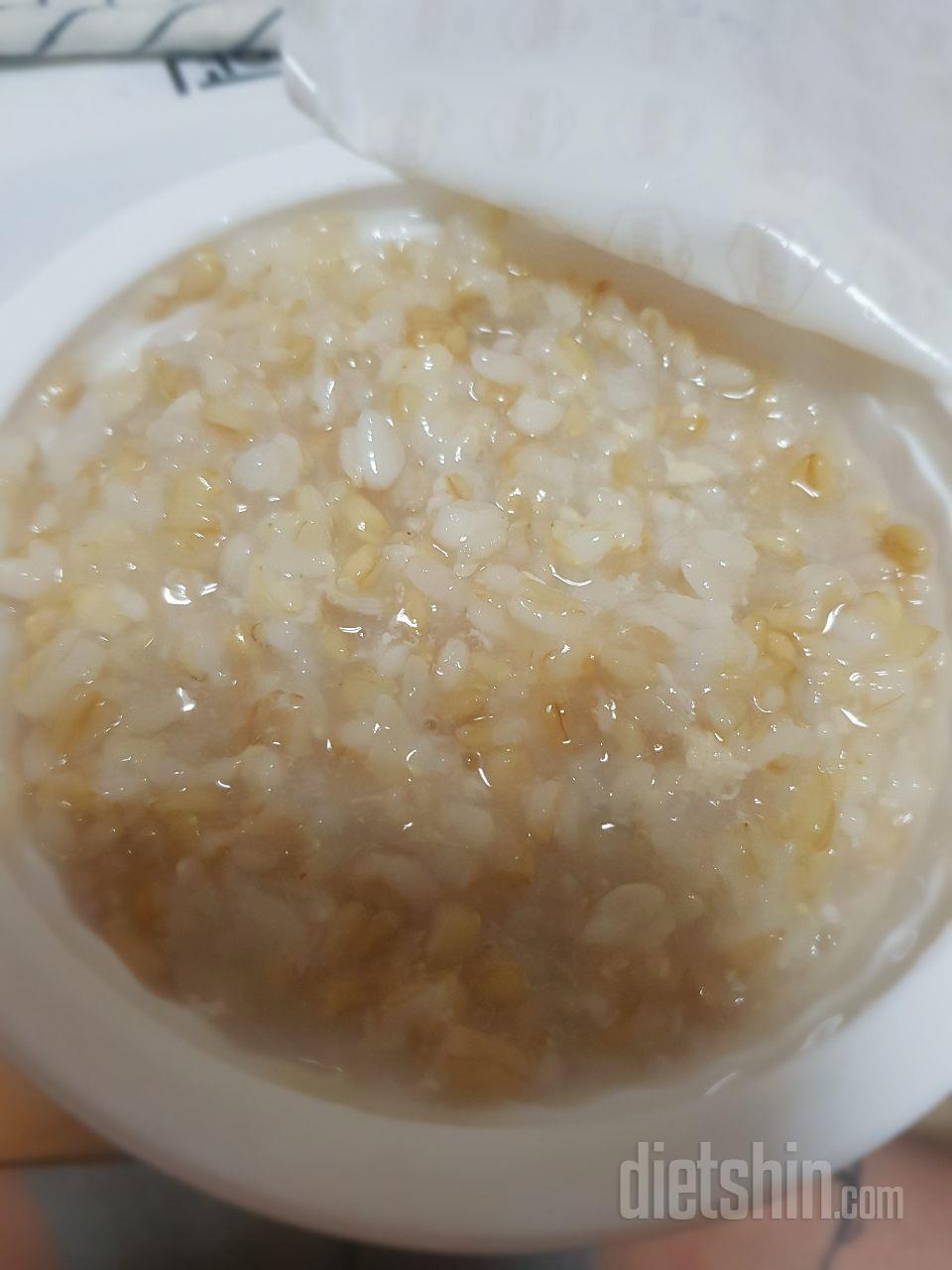 오! 기대안했는데 생각보다 맛있음
옥
