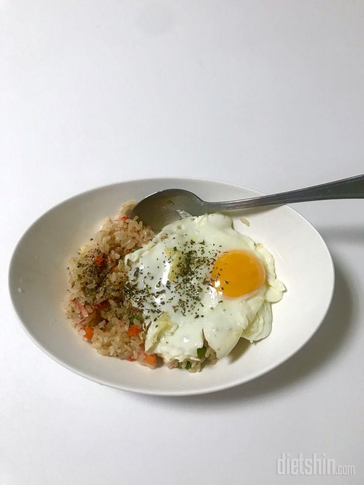 오늘은 현미밥 (닭갈비. 게맛살. 미역국)