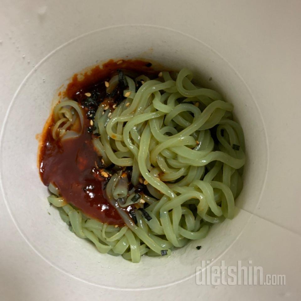맛있다고 해서 여러개 시켰는데 그닥.