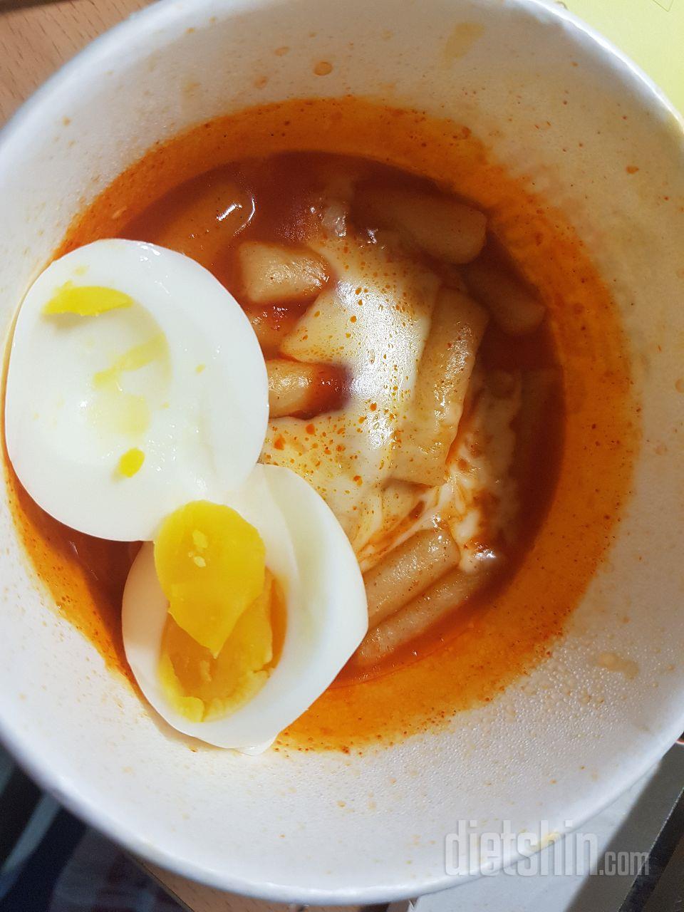 쵝오..진짜 그냥 떡볶이네요 전 식감