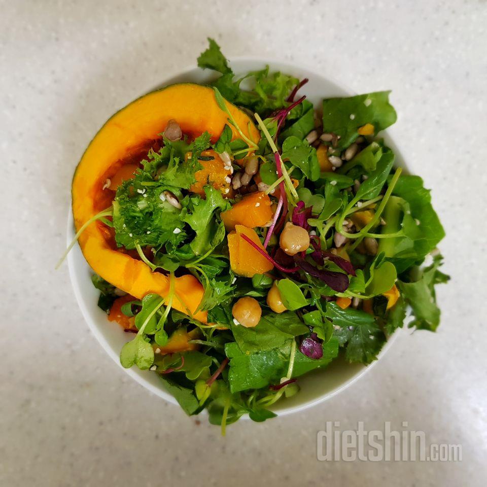 단호박 추가해서 먹은 한스푼샐러드 단