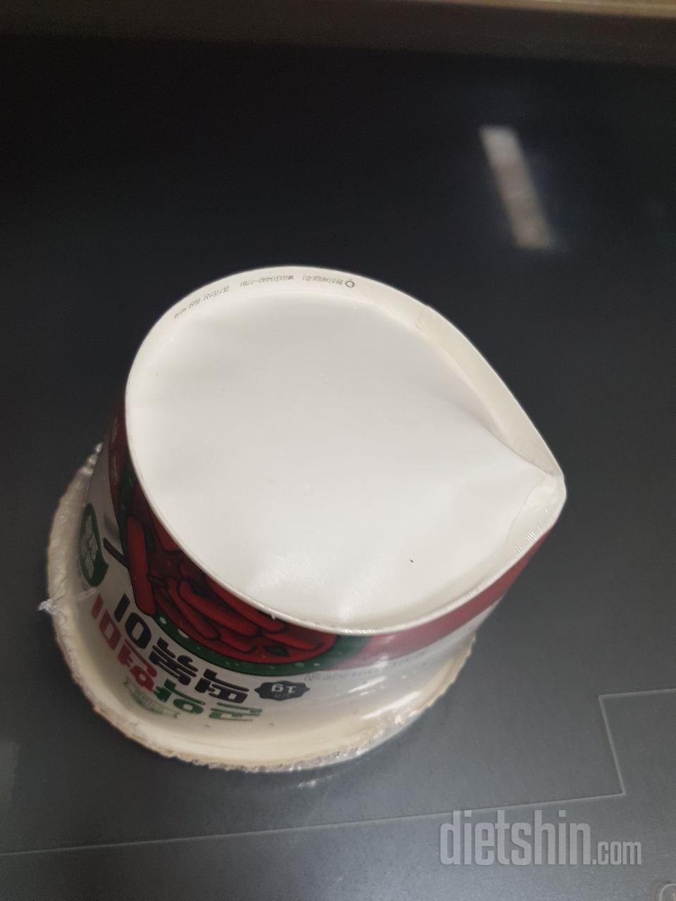 찌그러진건그러려니하는데
이건왜부풀어올