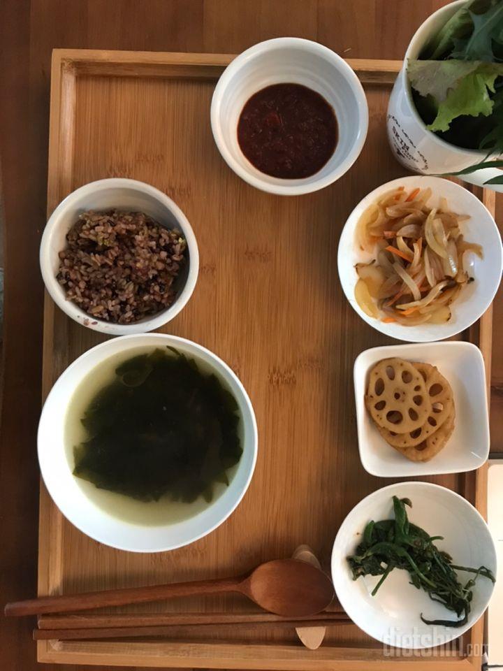 꾸준히 식단 사진찍고 칼로리 계산도 열심히 합니다