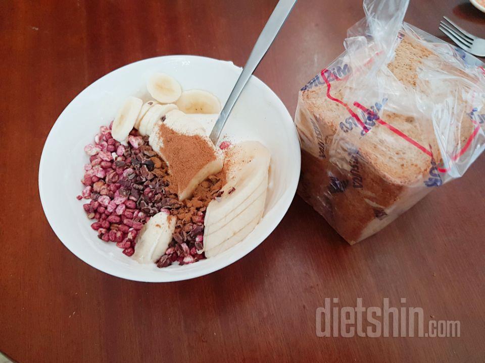 엄청엄청 꾸덕하고 크림치즈같은데 다른