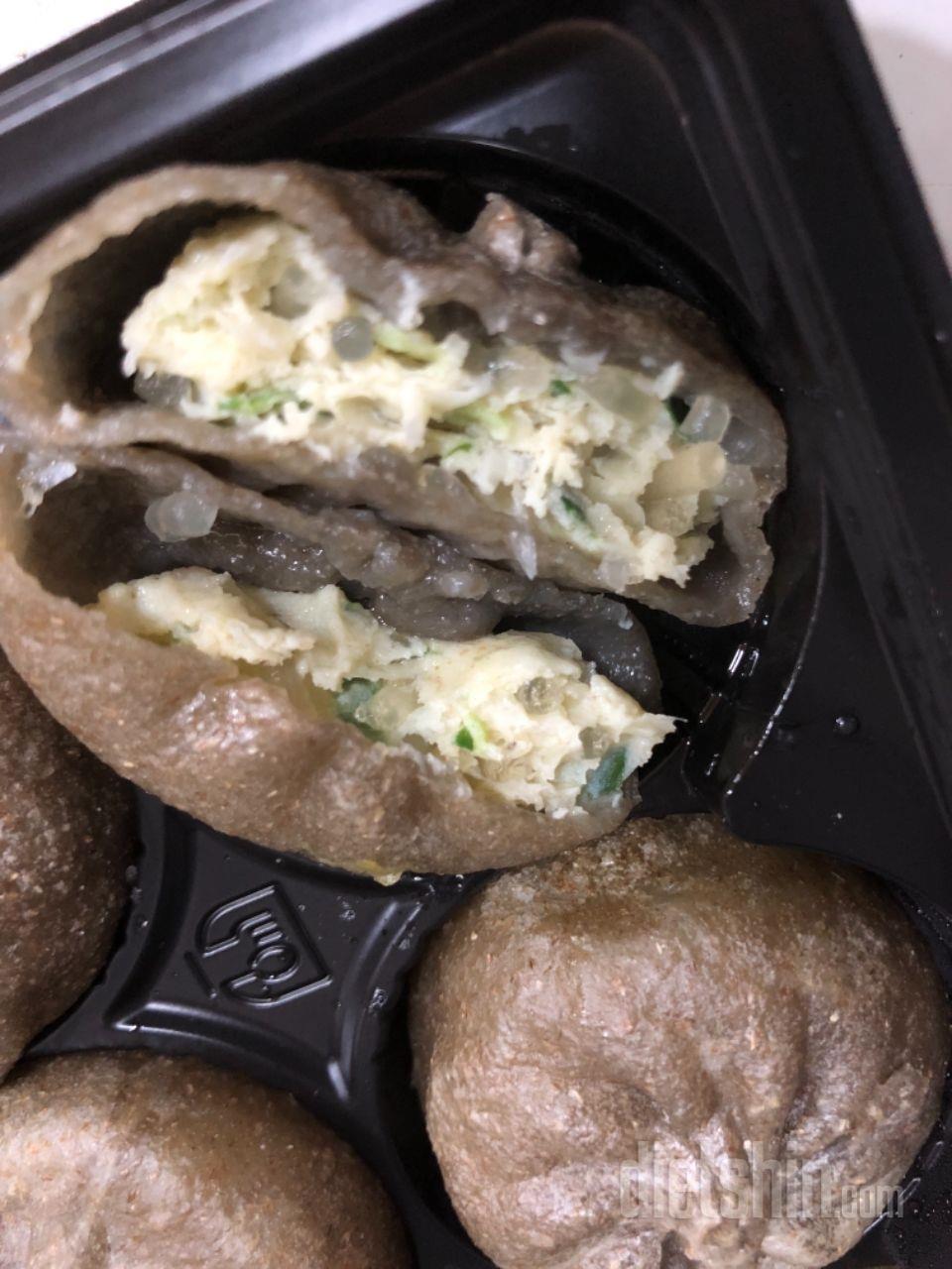 밀가루 냄새가 좀 나지만 기대이상이에