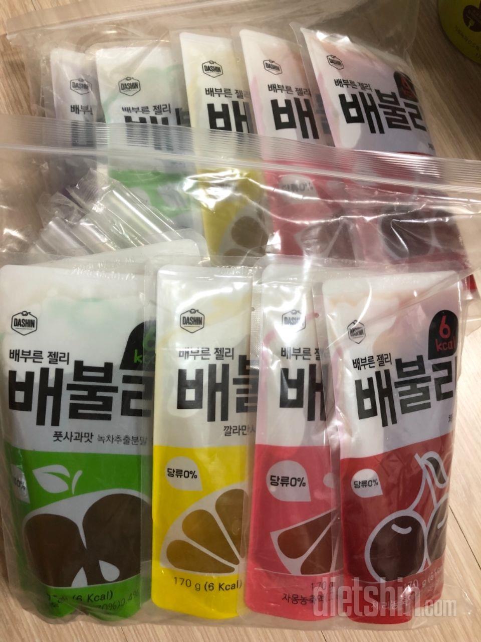 밤에 야식생각날때 먹기좋아요
달달하네