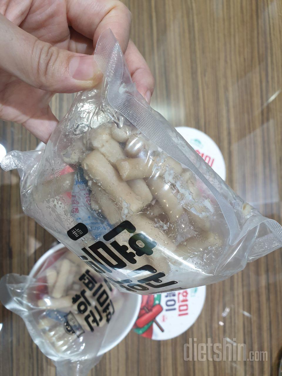 맛은 있는데 유통기한이 내년1월까지라